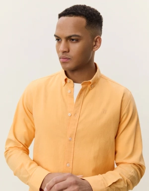  Apricot