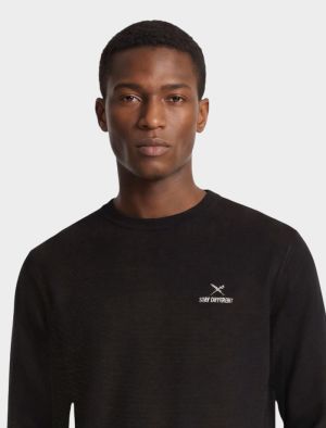 Stay Different Black