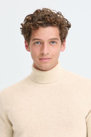 Karl Light Sand